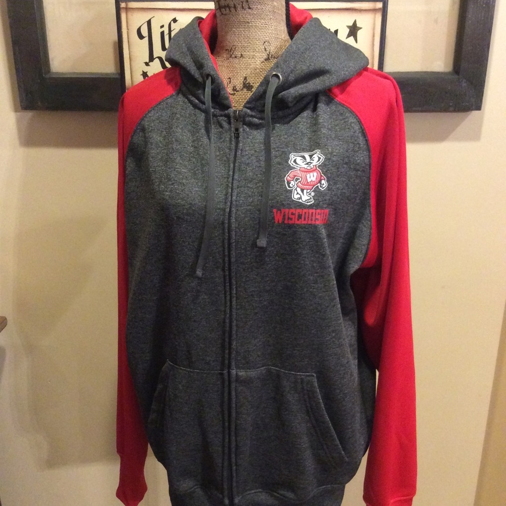 Wisconsin Badgers zip up jacket